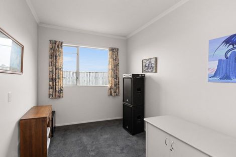 Photo of property in 16 Jacaranda Place, Greenmeadows, Napier, 4112
