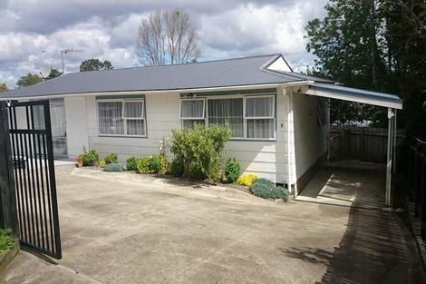 Photo of property in 9 Ballial Place, West Harbour, Auckland, 0618