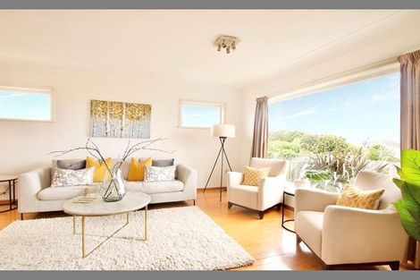 Photo of property in 12 Donovan Avenue, Massey, Auckland, 0614