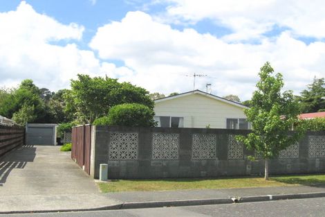 Photo of property in 28a Roband Crescent, Brown Owl, Upper Hutt, 5018