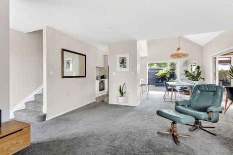 Photo of property in 29a Clare Street, Cambridge, 3434