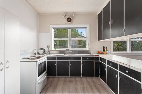 Photo of property in 12 Tawa Street, Edgecumbe, 3120