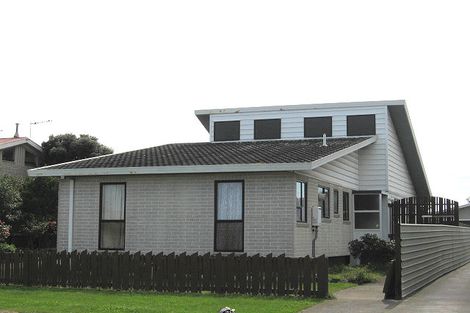 Photo of property in 19a Tongariro Street, Castlecliff, Whanganui, 4501