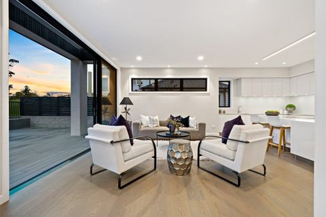 Photo of property in 14 Third Fairway Place, Albany, Auckland, 0632