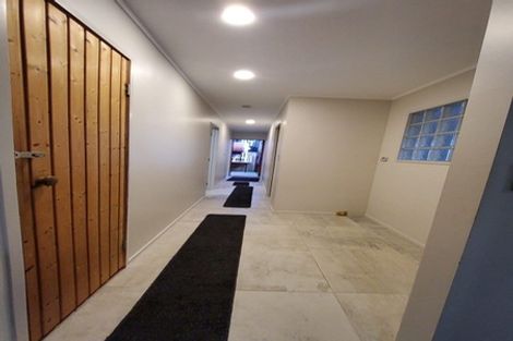 Photo of property in 68 Goodwood Drive, Goodwood Heights, Auckland, 2105