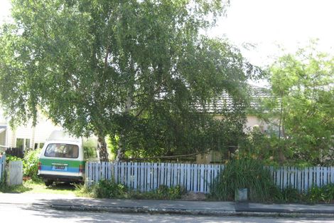 Photo of property in 17 Marsden Street, Heathcote Valley, Christchurch, 8022