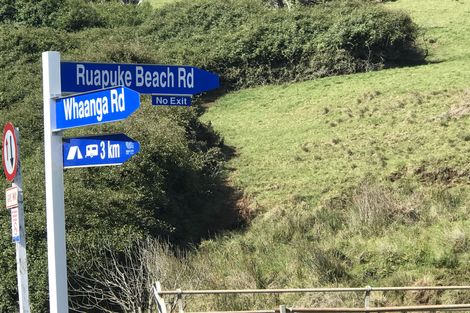 Photo of property in 1809 Whaanga Road, Raglan, 3296
