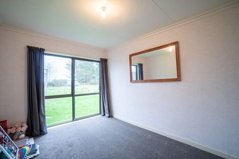 Photo of property in 102 Stewart Road, Awahuri, Palmerston North, 4479
