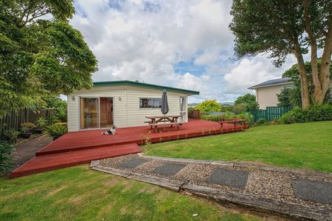 Photo of property in 50 Victoria Avenue, Waiuku, 2123