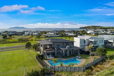 Photo of property in 72 Mangatawhiri Road, Omaha, Warkworth, 0986