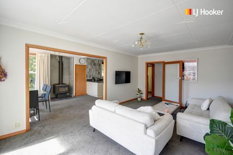 Photo of property in 85 Kaikorai Valley Road, Glenross, Dunedin, 9011