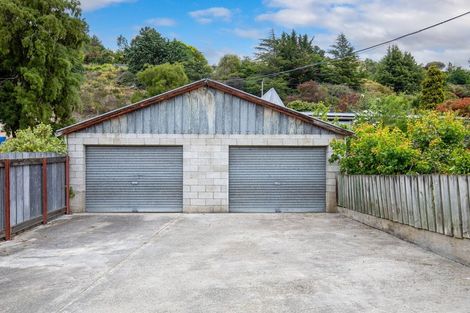Photo of property in 18 Branxholm Street, Roxburgh, 9500