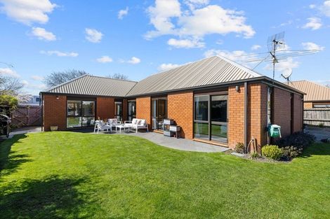 Photo of property in 184 Hawthornden Road, Avonhead, Christchurch, 8042