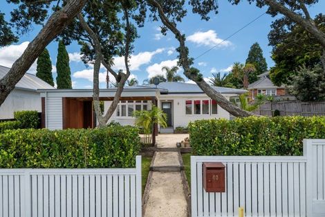 Photo of property in 40 Ngataringa Road, Devonport, Auckland, 0624
