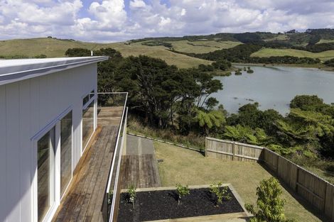 Photo of property in 98 Omahina Street, Raglan, 3225