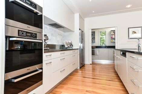 Photo of property in 65 Braid Road, St Andrews, Hamilton, 3200