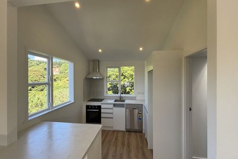 Photo of property in 18 Muri Road, Pukerua Bay, 5026