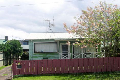 Photo of property in 35 Beach Road, Waihi Beach, 3611