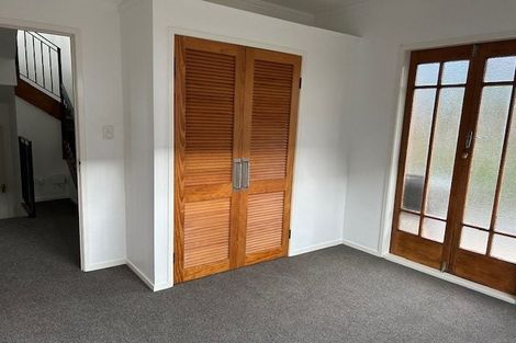 Photo of property in 11b Old Lake Road, Narrow Neck, Auckland, 0624