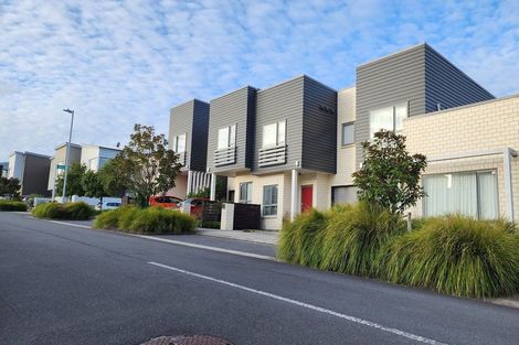 Photo of property in 5 Tuatua Road, Hobsonville, Auckland, 0616