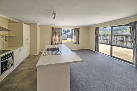 Photo of property in 9a George Street, Stokes Valley, Lower Hutt, 5019