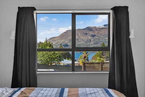 Photo of property in 5 Arawata Terrace, Fernhill, Queenstown, 9300