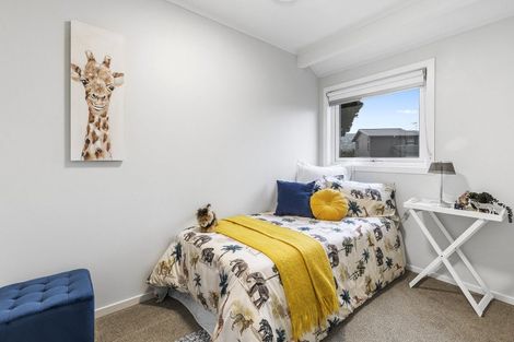 Photo of property in 17 John Witton Drive, Crofton Downs, Wellington, 6035