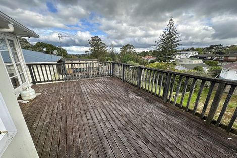Photo of property in 19 Camelot Place, Glenfield, Auckland, 0629