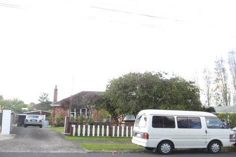 Photo of property in 32 Ennis Avenue, Pakuranga Heights, Auckland, 2010