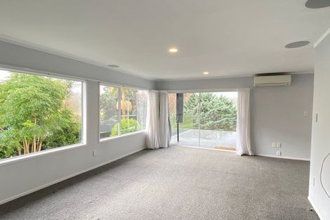 Photo of property in 14 Tarahanga Street, Northcote, Auckland, 0627