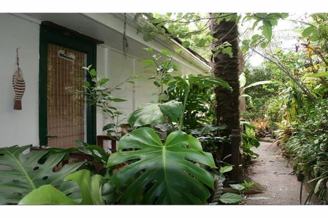 Photo of property in 2 Ashby Street, Russell, 0202