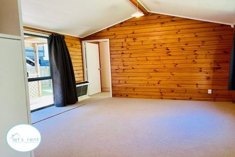 Photo of property in 30 Leaver Place, Weymouth, Auckland, 2103