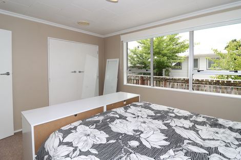 Photo of property in 22 Kupe Drive, Carterton, 5713