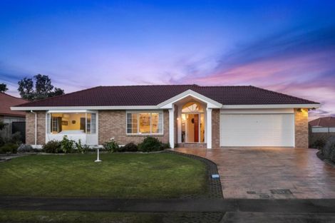 Photo of property in 26 Judd Place, Orewa, 0931