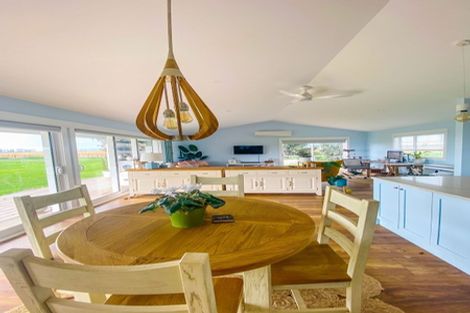 Photo of property in 35 Sears Road, Meeanee, Napier, 4183