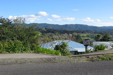 Photo of property in 15 Phillip Avenue, Glen Eden, Auckland, 0602