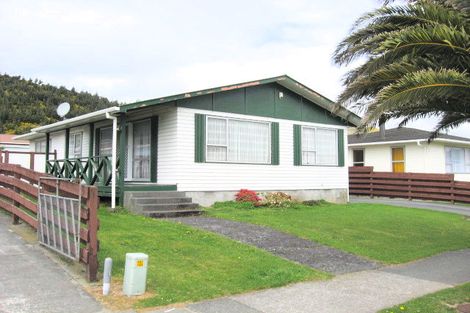 Photo of property in 42 Berkeley Road, Wainuiomata, Lower Hutt, 5014