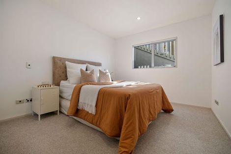 Photo of property in 36b Avalon Crescent, Fernhill, Queenstown, 9300