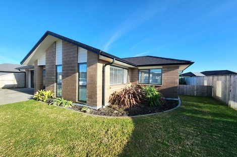 Photo of property in 15 Harding Drive, Papamoa Beach, Papamoa, 3118