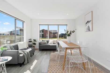 Photo of property in 90 Dunkeld Drive, Papamoa, 3118