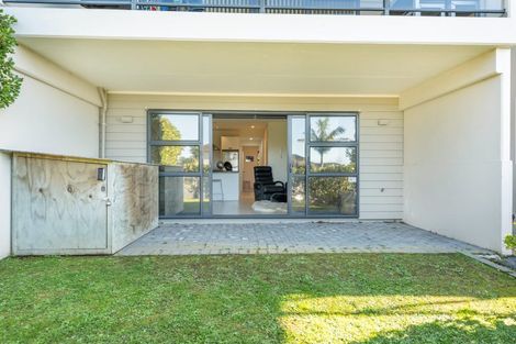 Photo of property in 2/79 Schnapper Rock Road, Schnapper Rock, Auckland, 0632