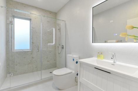 Photo of property in 112 Matua Road, Huapai, Kumeu, 0810