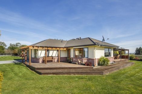 Photo of property in 32 Stoneleigh Lane, Aokautere, Palmerston North, 4471