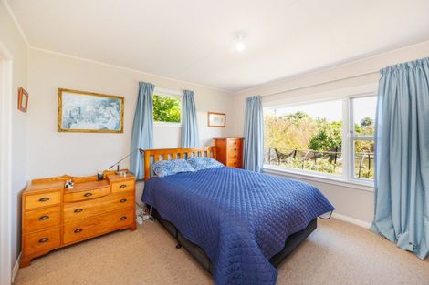 Photo of property in 15 Ferry Street, Foxton Beach, Foxton, 4815