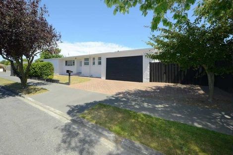 Photo of property in 1 Yardley Street, Avonhead, Christchurch, 8042