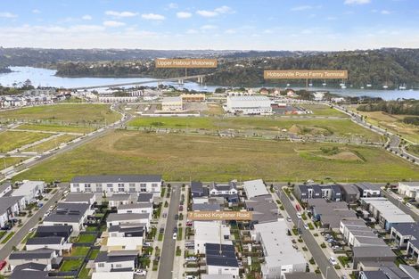Photo of property in 7 Sacred Kingfisher Road, Hobsonville, Auckland, 0616