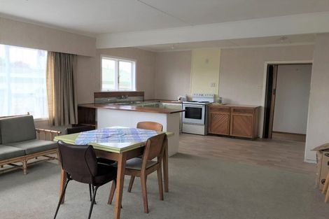 Photo of property in 221 Mangorei Road, Merrilands, New Plymouth, 4312