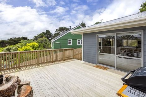 Photo of property in 17a Gloucester Street, Cannons Creek, Porirua, 5024