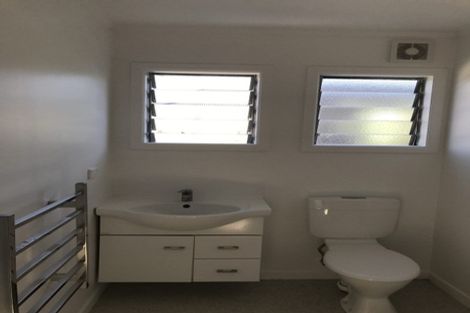 Photo of property in 17 Rua Street, Lyall Bay, Wellington, 6022