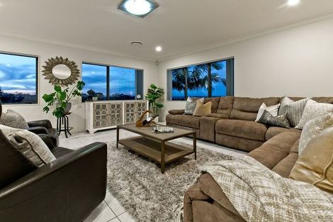 Photo of property in 36 Sapperton Drive, Henderson, Auckland, 0612